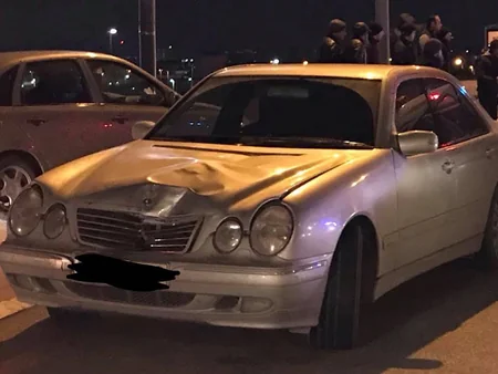 Bakıda avtomobil piyadanı vuraraq öldürüb