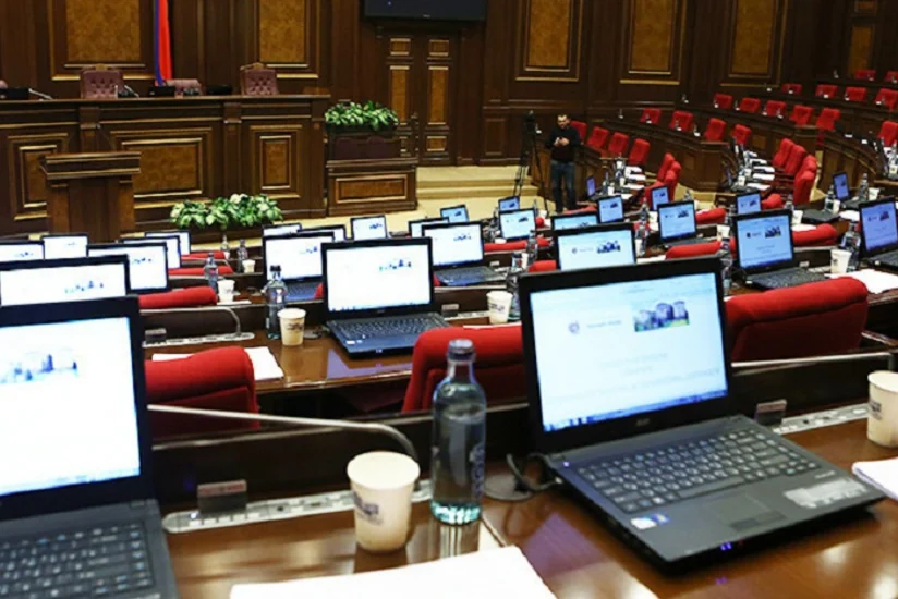 Заседание парламента Армении не состоялось