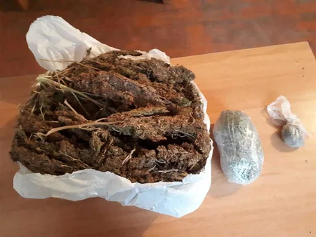 Dövlət sərhədindən buraxılış məntəqəsində əməliyyat keçirilib, saxlanılanlar var