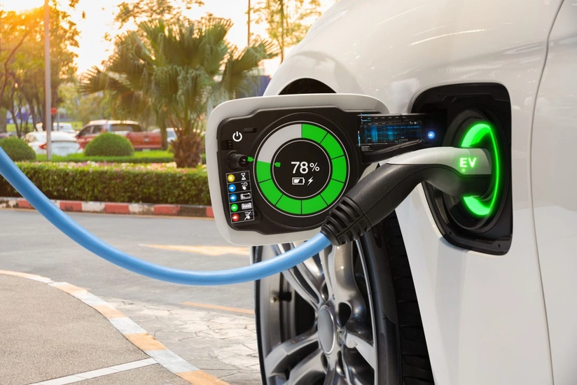 Ekspert: Yanacaqda tarif dəyişməsilə elektromobillərə keçid sürətlənəcək