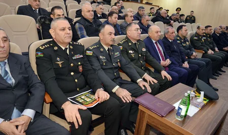 Hərbi liseydə orta ümumtəhsil məktəblərinin hərbi rəhbərləri ilə toplantı keçirilib