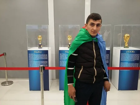 Bakı Olimpiya Stadionunda İtaliya milli komandasının kubokları nümayiş olunub - FOTO