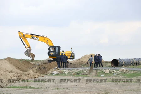 Magistral neft kəmərinin təmirinə maneçilik törədilir