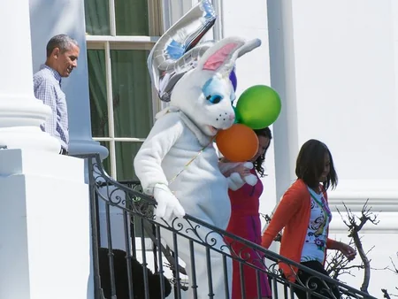 Obamas kick off Easter Egg Roll