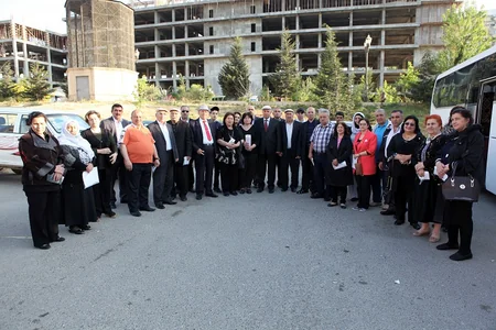 Nazirlik 50 nəfər əlili istirahət mərkəzinə yola salıb