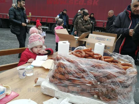 Ukraynadan daha 100 azərbaycanlı Türkiyə vasitəsilə Bakıya yola salınıb