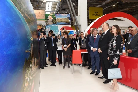 ​Prezident İlham Əliyev “AITF-2015” XIV Azərbaycan beynəlxalq turizm və səyahətlər sərgisi ilə tanış olub