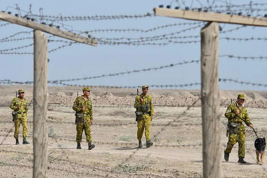 Qırğızıstan Tacikistanla sərhəddə mübahisəli 100 km hissə ilə bağlı razılığa gəlib