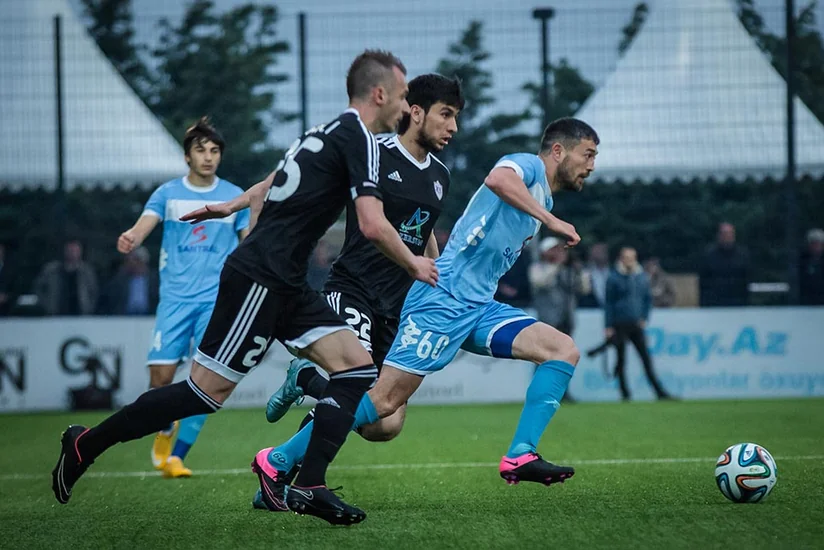 Zirə klubu 5 futbolçu ilə müqavilə müddətini artırıb
