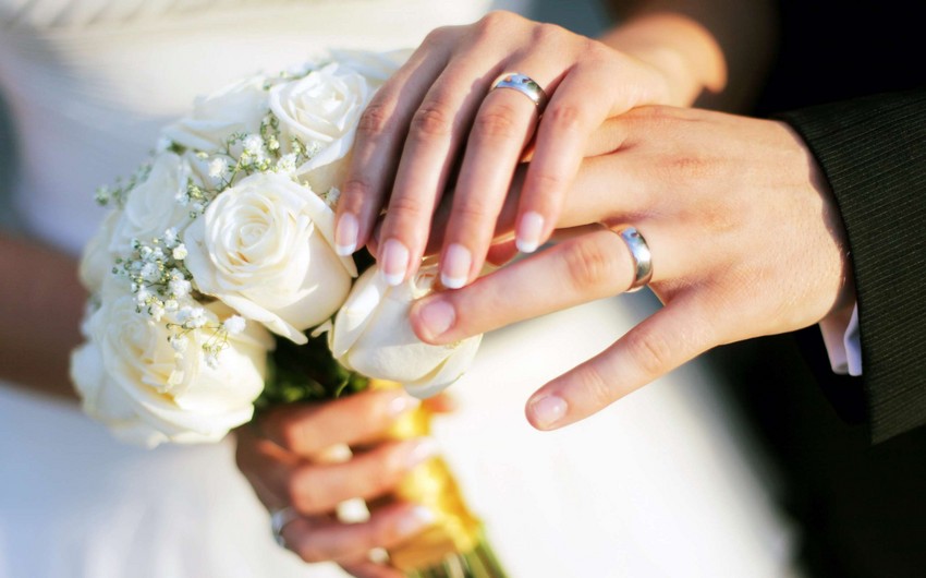Komitə rəsmisi: Azərbaycanda il ərzində 10-15 erkən nikah faktının qarşısı alınır