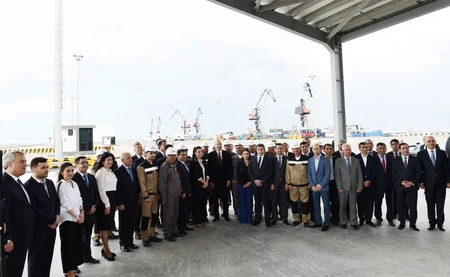Prezident İlham Əliyev Bakı Beynəlxalq Dəniz Ticarət Limanı Kompleksinin açılışında iştirak edib - YENİLƏNİB