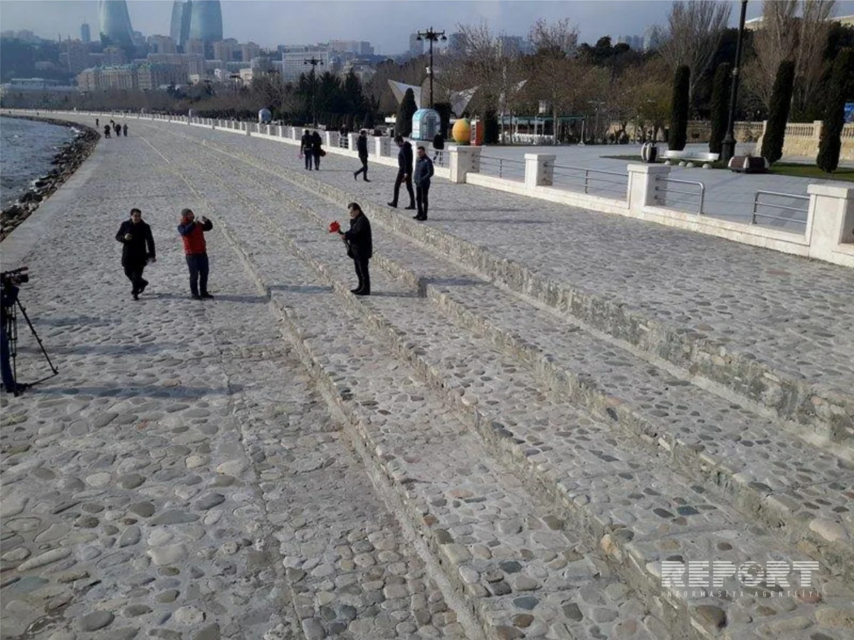 Bakıda “Günəşli” yatağında həlak olan və itkin düşən neftçilərin xatirəsi anılır - FOTOREPORTAJ