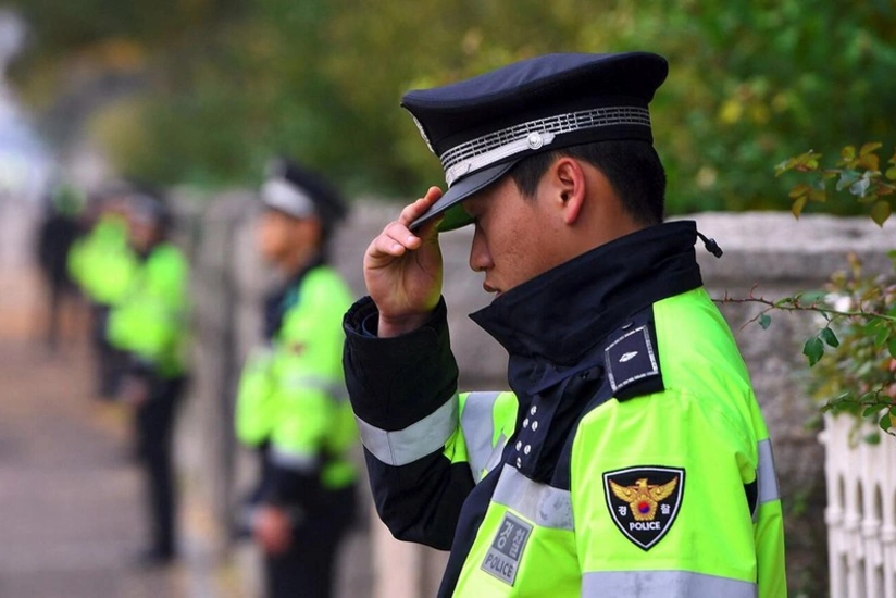 Cənubi Koreya polisi prezidentin həbsini öz üzərinə götürməkdən imtina edib