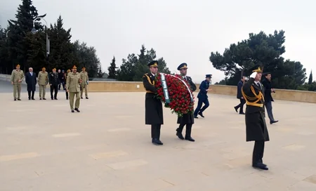 Müdafiə naziri Pakistanın Birləşmiş Qərargah rəisləri Komitəsinin sədri ilə görüşüb