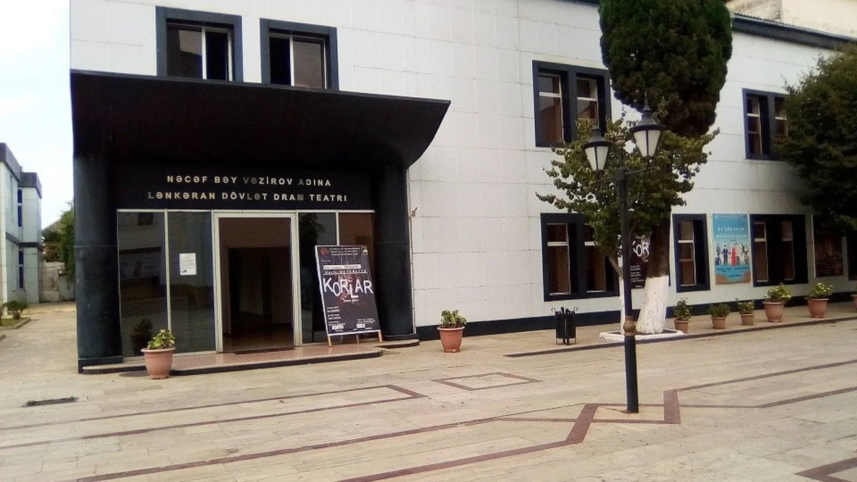 Lənkəran teatr mövsümünü başa vurub