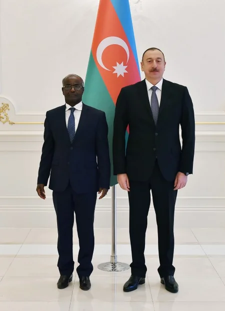 Prezident İlham Əliyev 4 ölkənin yeni səfirinin etimadnaməsini qəbul edib