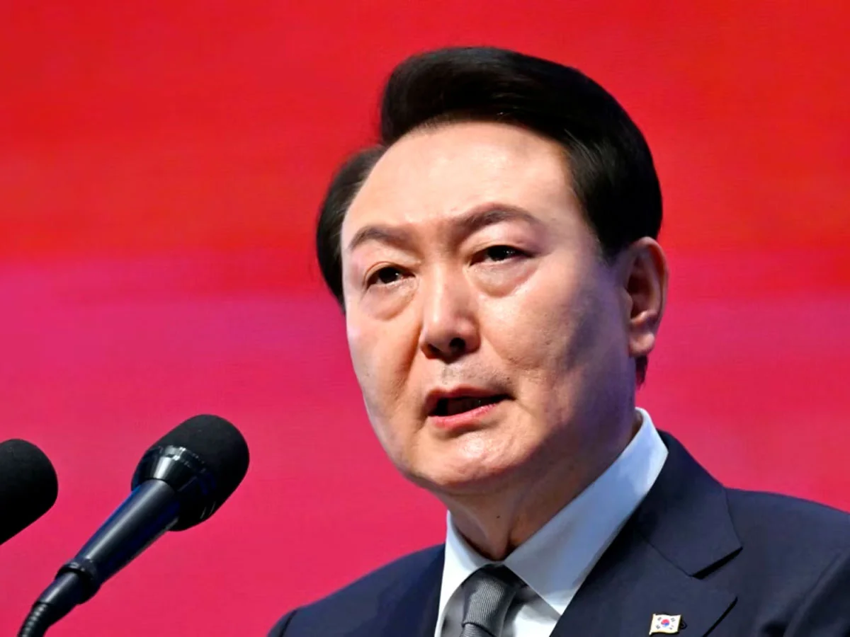 Cənubi Koreya Prezidenti elan etdiyi hərbi vəziyyətə görə xalqdan üzr istəyib