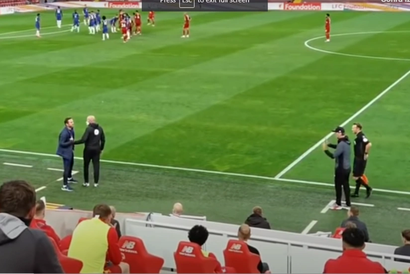 Liverpul və Çelsinin baş məşqçiləri arasında mübahisə