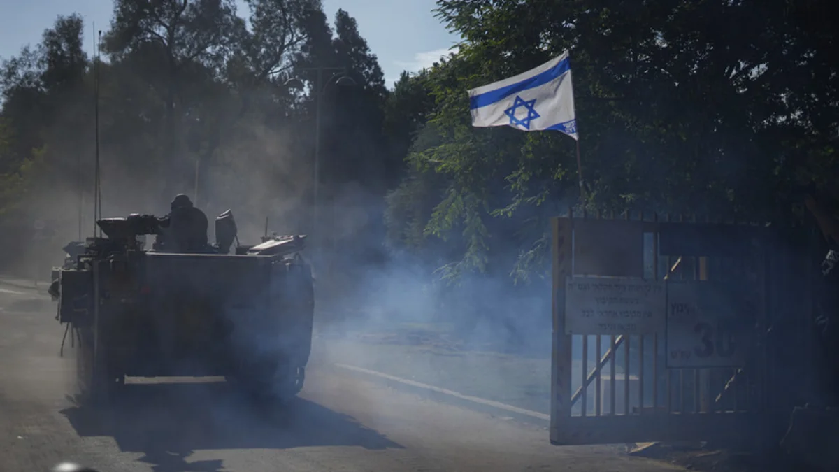 Хуситы заявили о нанесении удара беспилотниками по чувствительным объектам в Израиле