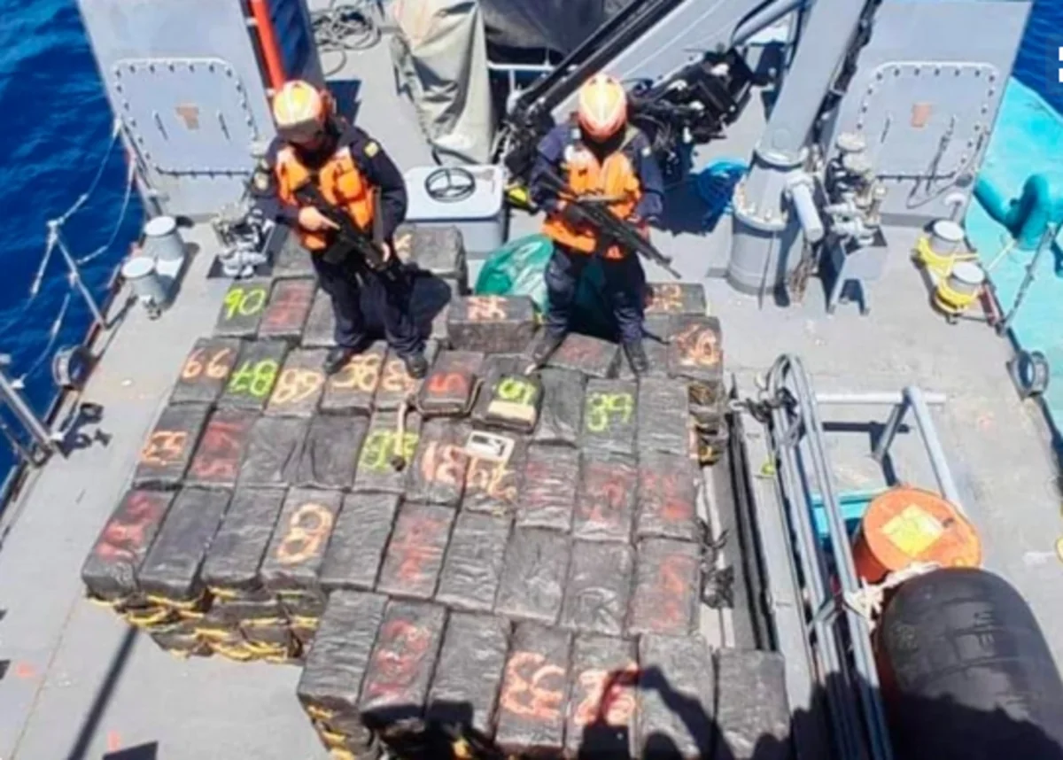 Colombian, Ecuadorian military detain submarine packed with tons of drugs