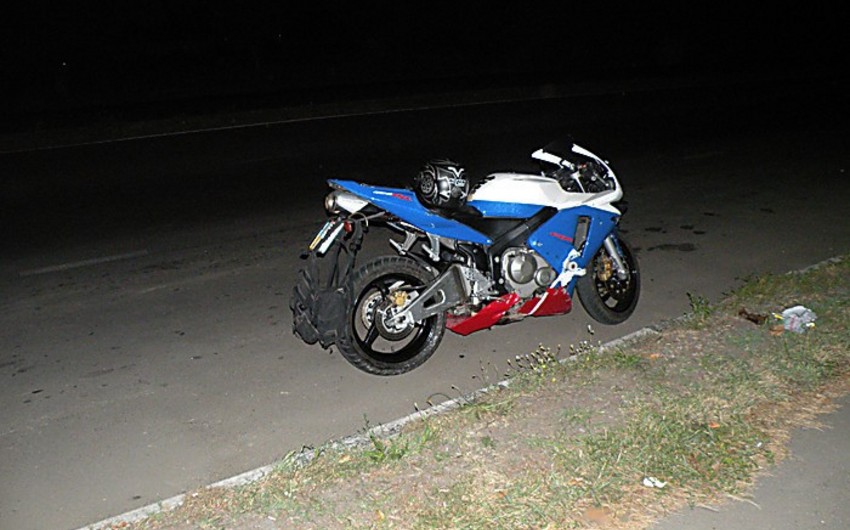 Goranboyda motosikletlə avtomobil toqquşub, xəsarət alan var