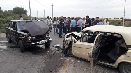 İmişlidə iki maşın toqquşub - FOTO