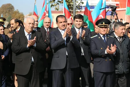 Gəncədə Bayraq Günü münasibəti ilə III Bayraq Festivalı keçirilib - FOTO