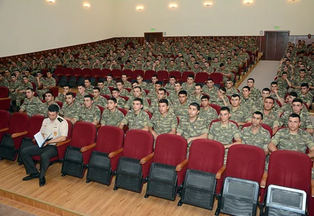 Azərbaycan Ordusunda Milli Qurtuluş günü münasibətilə silsilə tədbirlər keçirilib