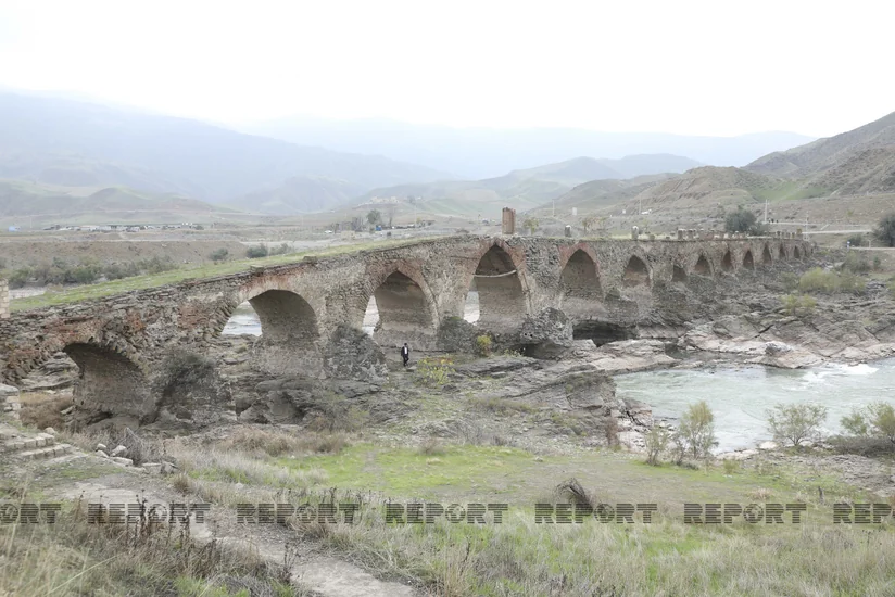 Ukrainian journalists visit Khudafarin bridge in Azerbaijan's Jabrayil