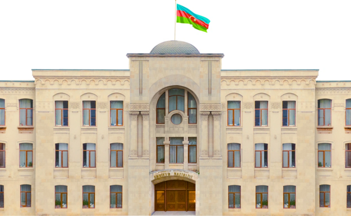 В Азербайджане из-за снегопада пострадали 15 человек