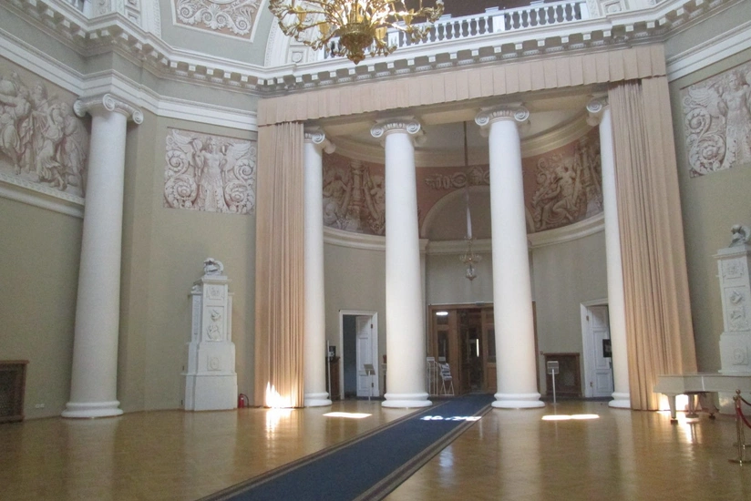 Sankt-Peterburqdakı Tavrida sarayı: İlk Dövlət Dumasından ADR Parlamentinə qədər - REPORTAJ