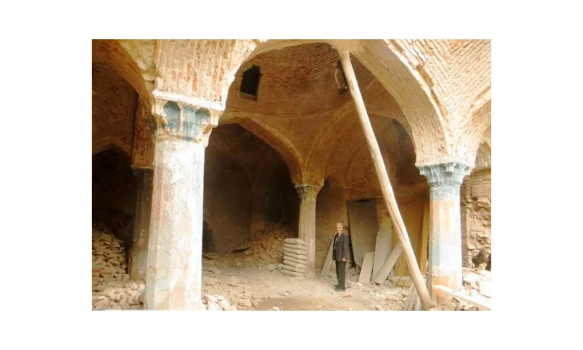 В Тебризе 270-летняя баня на грани обрушения