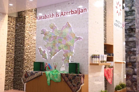 İstanbulda Qarabağ Azərbaycandır stendi açılıb