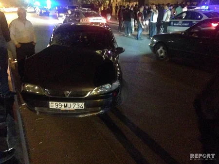 Bakıda sərnişin avtobusu qəza törədib - FOTO