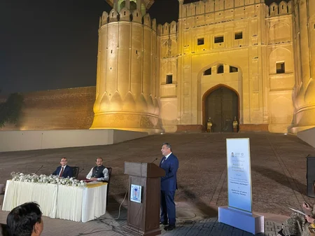 İçərişəhərlə Pakistanın Lahor Qala Şəhəri arasında dostluq protokolu imzalanıb