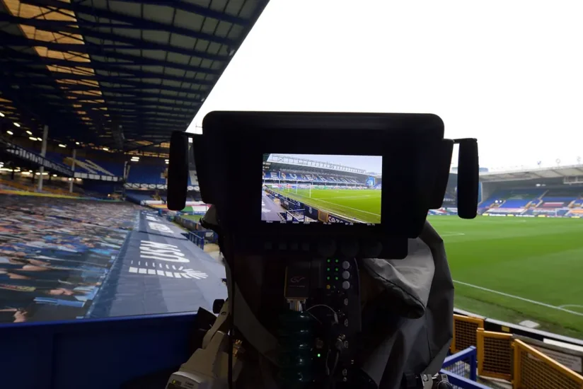 İngiltərə Premyer Liqası yayımçıları ilə müqaviləni uzatdı