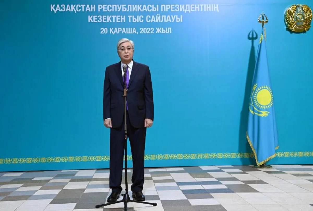 Токаев проголосовал на внеочередных выборах президента Казахстана