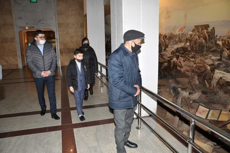 Şəhid baş leytenant Valeh Məmiyevin ailəsi Hulusi Akarın dəvəti ilə Türkiyəyə gedib