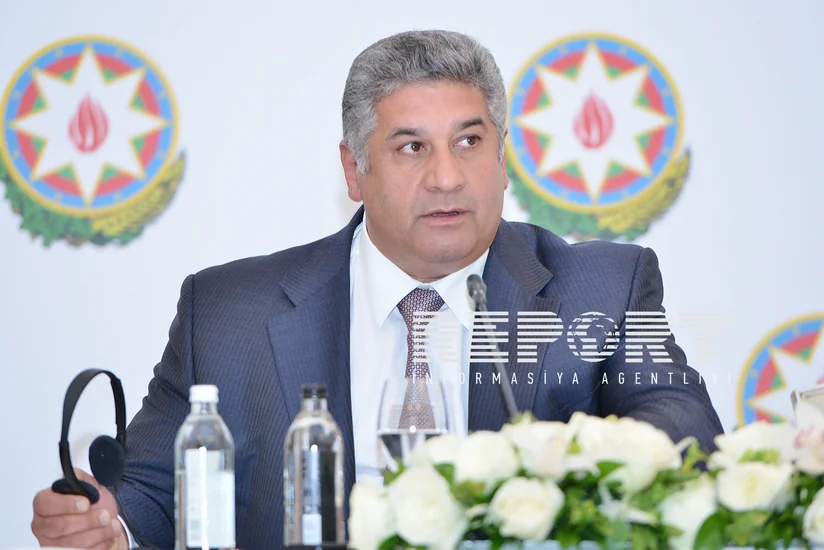 Azərbaycanda nazirə itki üz verib