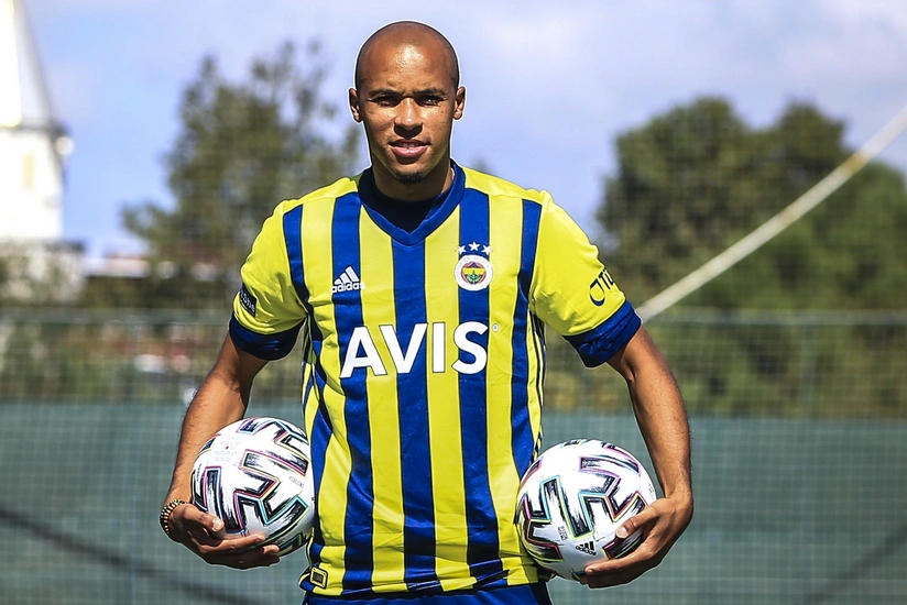 Fənərbağçanın futboçusu ərəb klubuna keçib