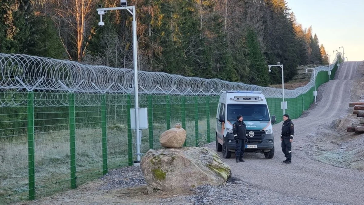 Finlandiya Rusiya ilə sərhəddə səddin tikintisini vaxtından əvvəl başa çatdıracaq
