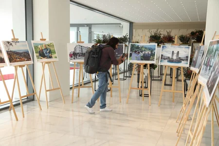 Qaçqınkom Böyük Qayıdışa həsr olunmuş fotosərgi təşkil edib