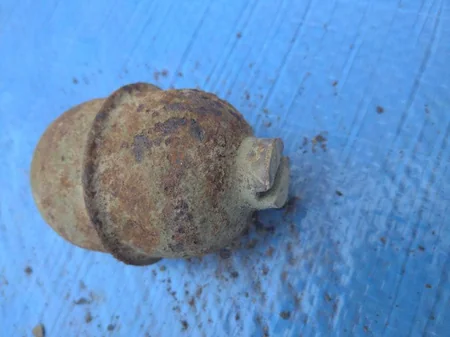 Bakıda doqquzmərtəbəli binadan qumbara çıxdı - FOTO