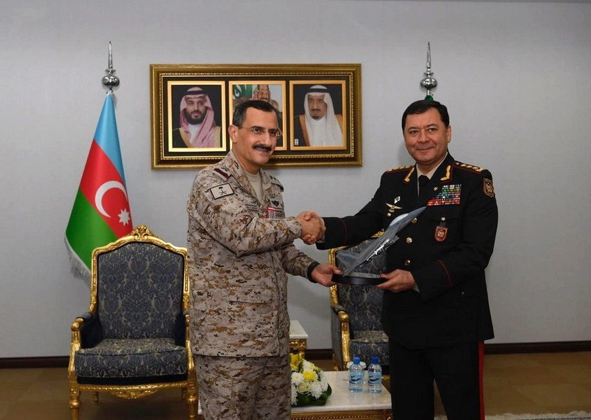 Azərbaycan Ordusunun Baş Qərargah rəisi Səudiyyə Ərəbistanı HHQ-nin Əməliyyat Mərkəzini ziyarət edib