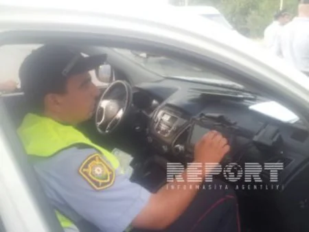 Avtomobilinə şüar yazan sürücü cərimələnib - FOTO