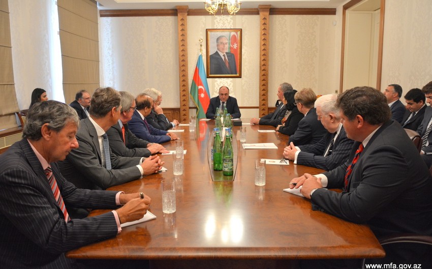 Elmar Məmmədyarov Böyük Britaniya parlamentinin nümayəndə heyətini qəbul edib