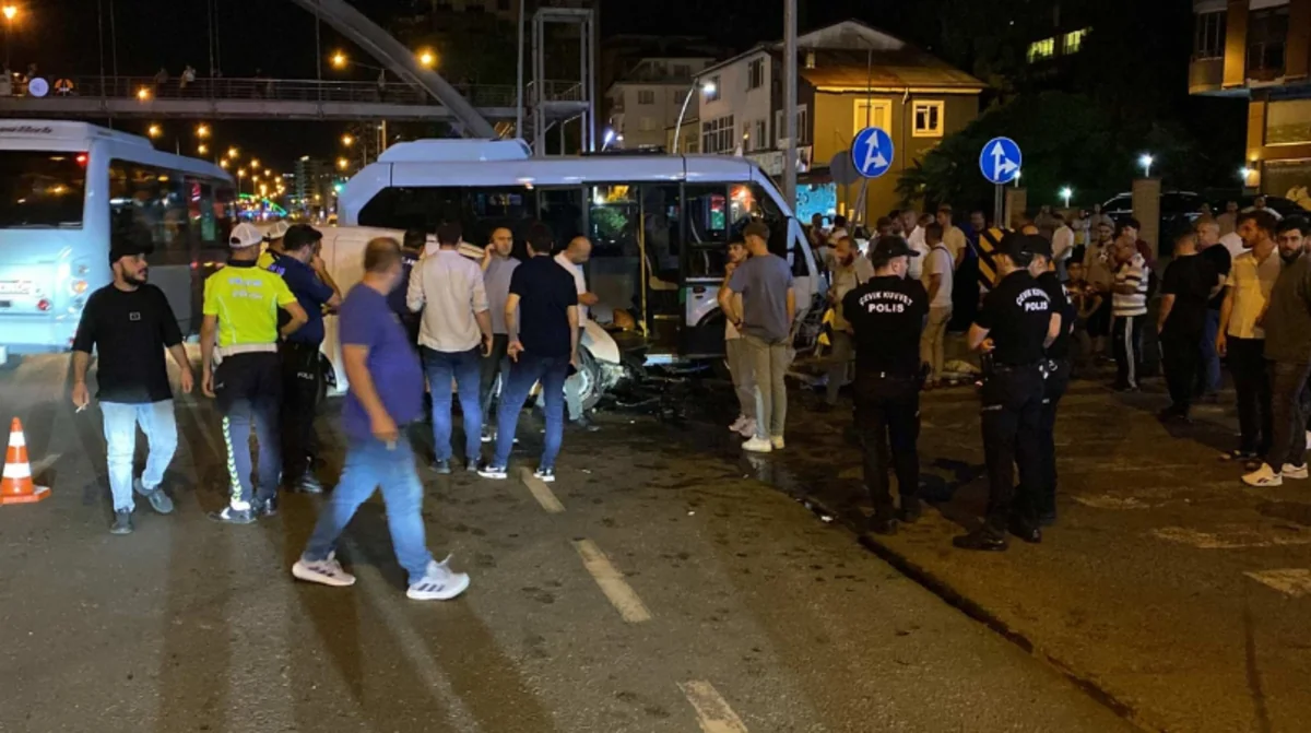 В Турции 10 человек пострадали в ДТП