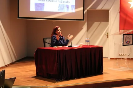 İstanbulda “Qanla qazanılmış müstəqillik: 20 Yanvar Bakı qətliamı” adlı konfrans keçirilib