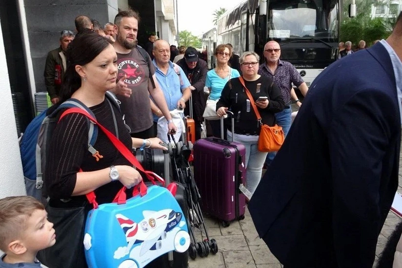 В Анталье 400 постояльцев эвакуировали из подтопленного отеля