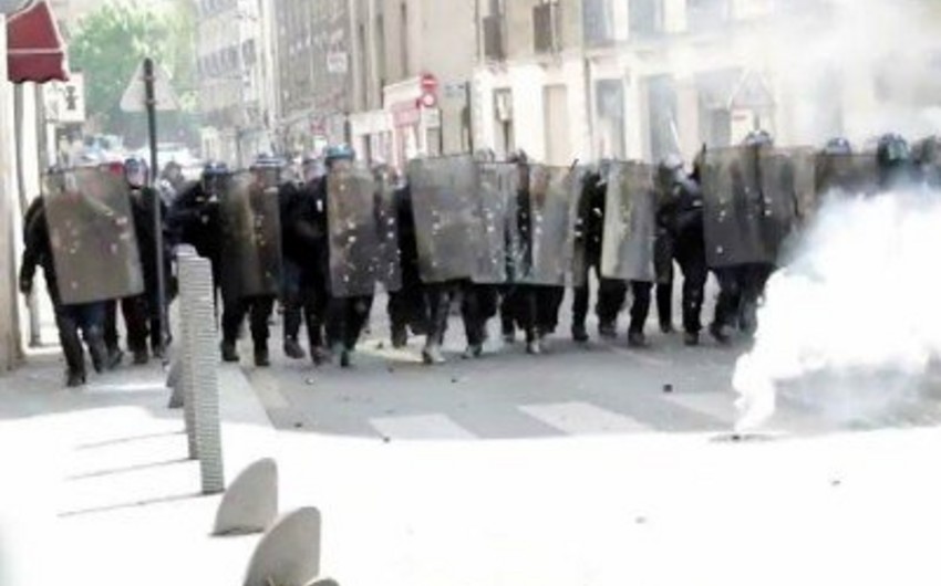 Parisdə keçirilən etiraz aksiyasında 26 tələbə saxlanılıb
